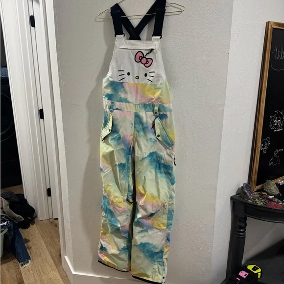 686 X Hello Kitty Women's snow bib - Picture 4 of 7